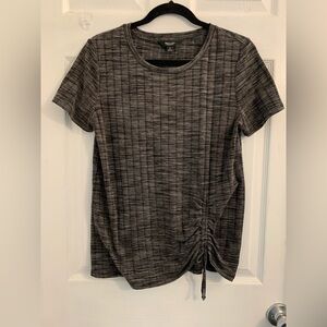 Simply Vera Vera Wang Women’s Heathered Gray Ruched Tee. Size medium $10